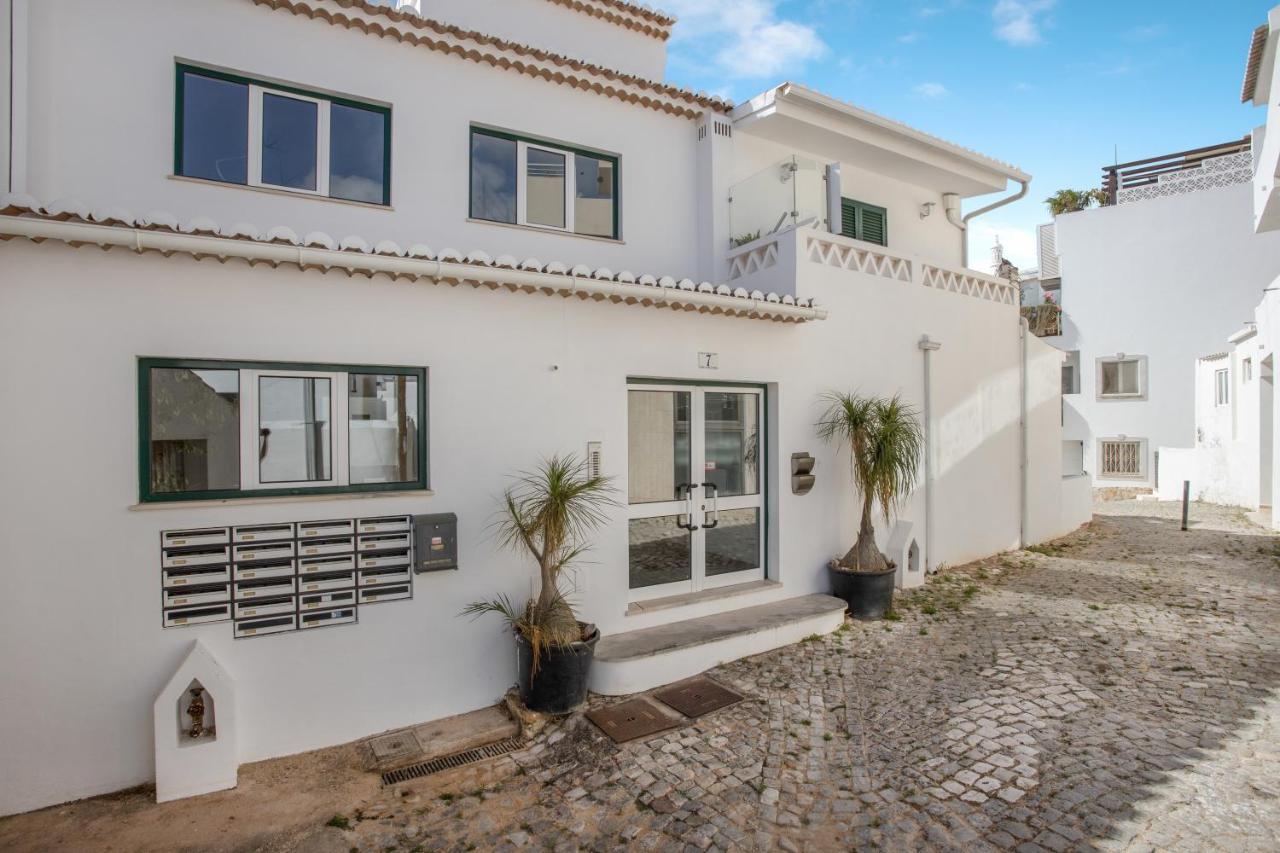 Refugio Na Praia Da Luz Bagian luar foto